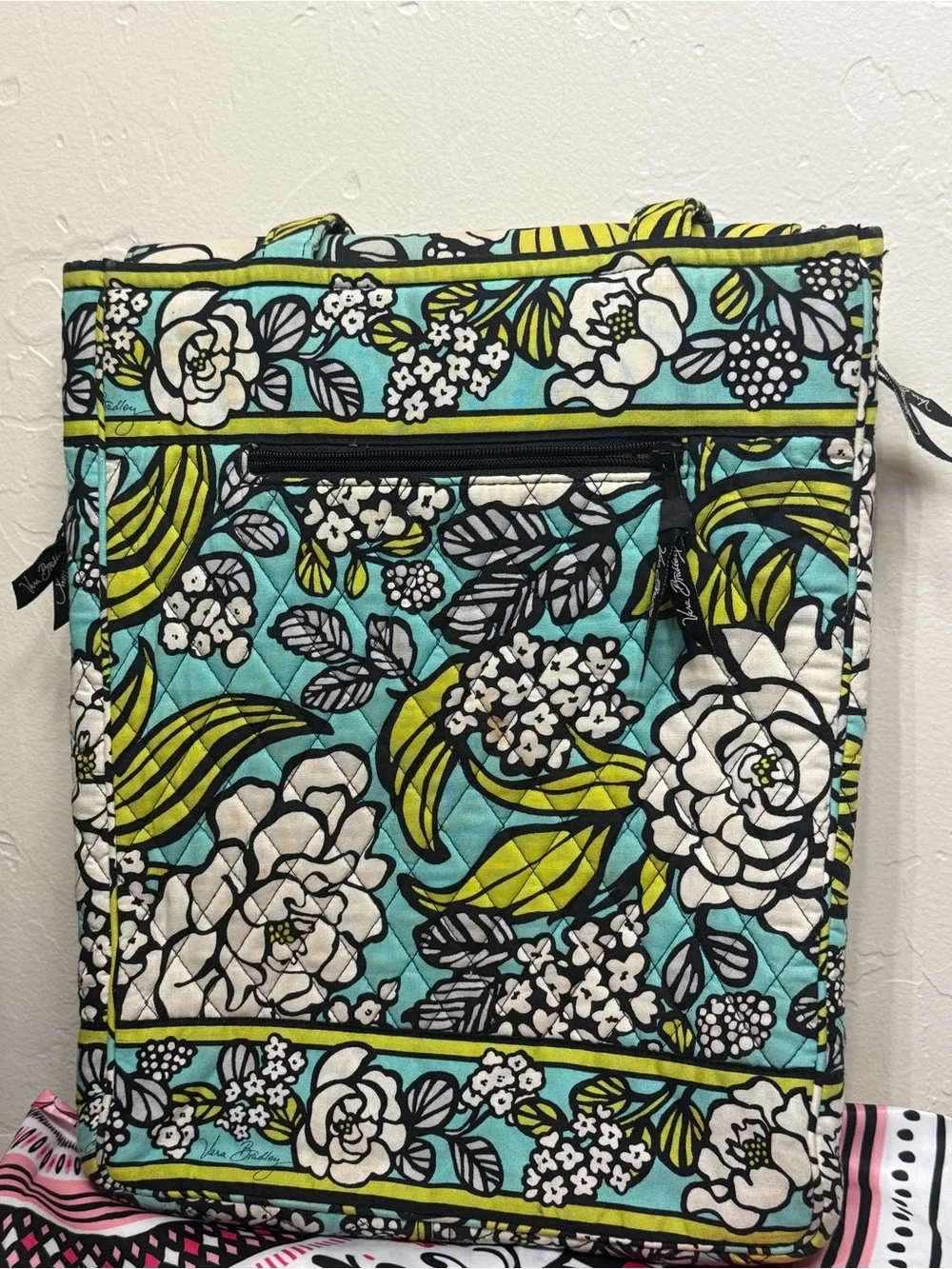 Vera Bradley RETIRED Island Blooms Laptop Tote